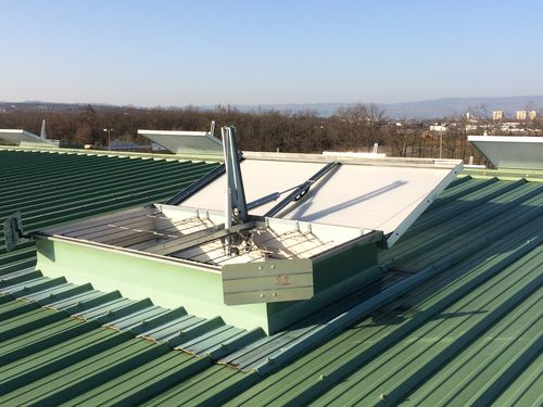 Aluminium-Rauchabzugsfenster - ECOBAC 160 PN - Kingspan Light + Air - Rauch- und Wärmeabzugsanlage