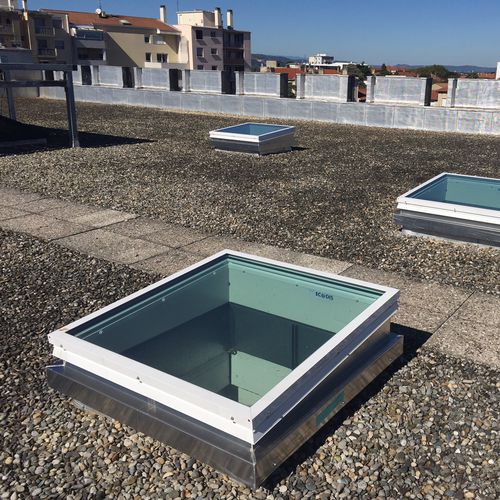Dachfenster für Dichtigkeitsbedachung - Ecolux Premium Alu - Kingspan Light + Air - mit Aufsatzkranz / Steinwolle