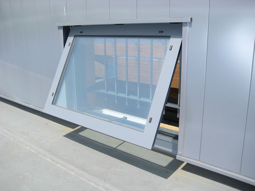Glas-Rauchabzugsfenster - ECOVISION EL - Kingspan Light + Air - Aluminium / Rauch- und Wärmeabzugsanlage