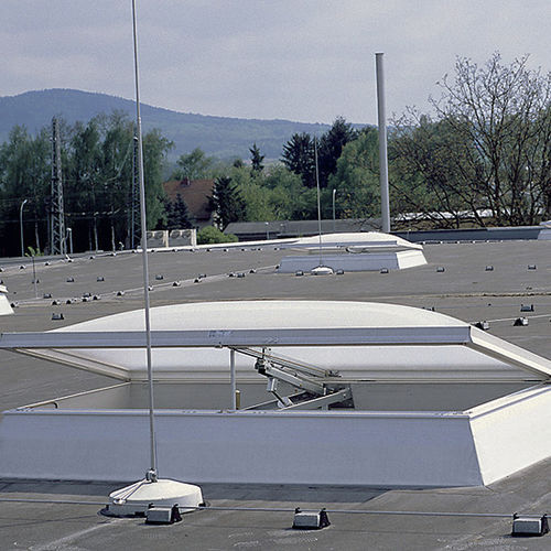 Polycarbonat-Lichtkuppel - CLASSIC - Kingspan Light + Air - PVC / gebogen / für Dachterrasse