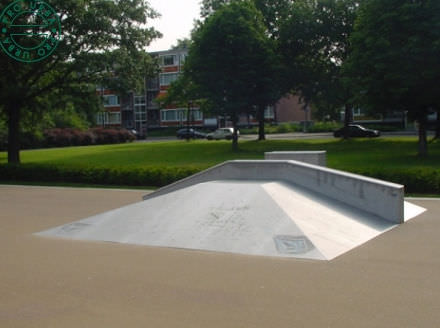 Halbpyramide für Skateparks - ZUIDERPARK 3099 - Pro Urba - Aqua Pro Urba