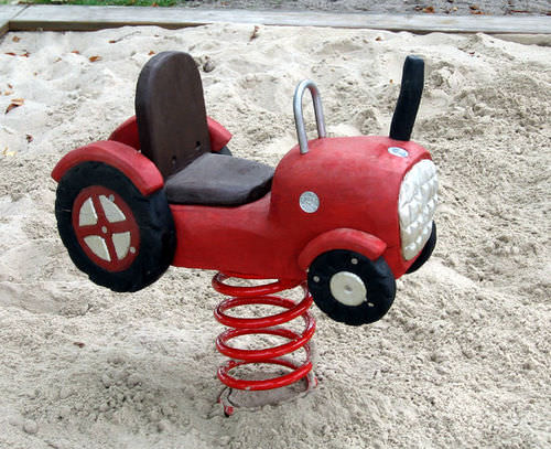 Massivholz-Federwippe - SPIELART : LE TRACTEUR P58 - Pro Urba - Aqua Pro Urba - Transport / 1 Person