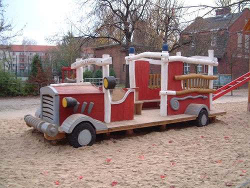 Fahrzeug für Spielplätze - SPIELART : LE CAMION DE POMPIERS N5  - Pro Urba - Aqua Pro Urba
