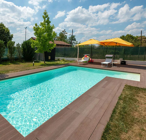 Maßgefertigtes Schwimmbecken - Beachtime - Piscine Acquaform - integrierter Rand / für Außenbereich / erdverlegt