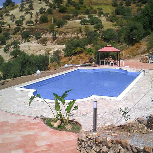 Maßgefertigtes Schwimmbecken - Sorrento - Piscine Acquaform - für Außenbereich / erdverlegt / Beton