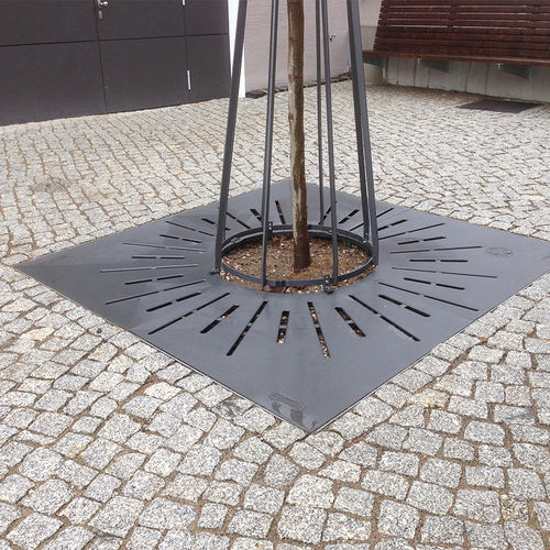 Quadratisches Baumgitter - LUMINAL - NORCOR MOB.URBAIN - Gusseisen