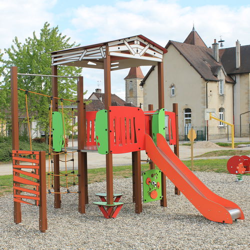 Spielplatzgerät für öffentliche Anlagen - BIBOU : LA MAISON HAUTE - Transalp - Holz / Aluminium / HPL