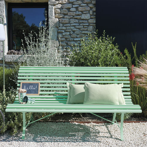 Moderne Gartenbank - LOUISIANE - FERMOB - Stahl / Aluminium / mit Rückenlehne