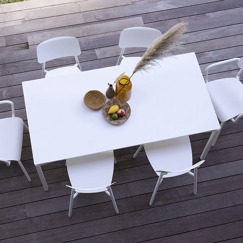 Moderner Esstisch - CALVI - FERMOB - Aluminium / Gestell aus Aluminium / rechteckig