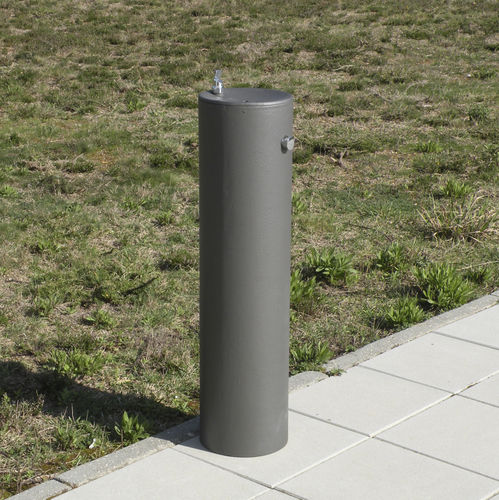 Trinkbrunnen / nicht angegeben - LINEA - LARUS DESIGN - für Außenbereich / Stahl / Gusseisen