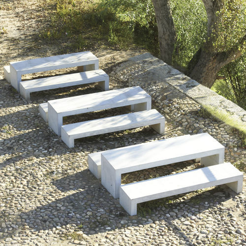 Moderne Tischgarnitur - BALAR&Eacute;S - LARUS DESIGN - Beton / Garten / für Garten