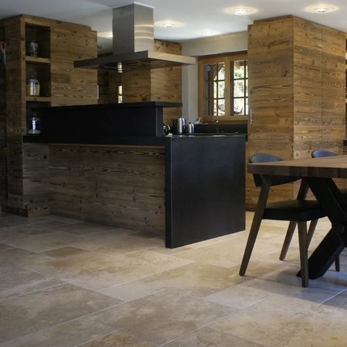 Bodenbelag aus Jerusalemer Stein - Grey Gold - Pietra di gerusalemme - für den Innenraum / für Wohnbereich / für Büro