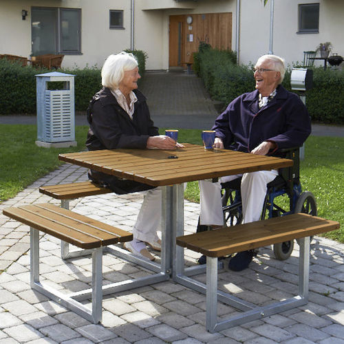 Moderner Picknicktisch - SKAGEN  - HAGS Aneby AB - Kiefer / Stahl / Polyethylen