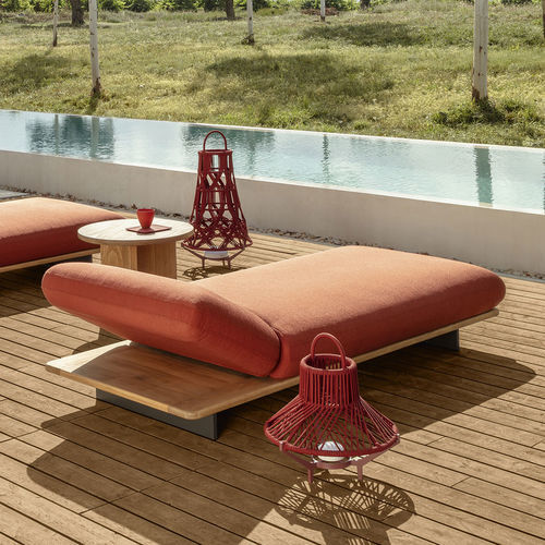 Moderne Sonnenliege - VENICE - TALENTI - Stoff / Teakholz / für Pool