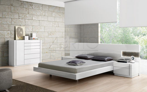 Doppelbett - SELECT : 08C - A. Brito - modern / Kopfteil / mit Nachttisch