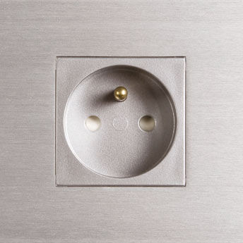 Wandmontierte Steckdose - VICTOR  - CJC Systems - Aluminium / modern