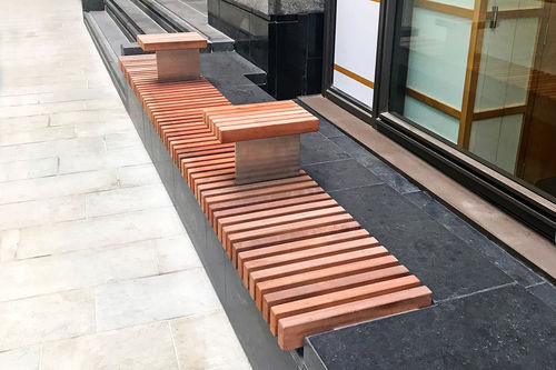 Moderne Bank für den öffentlichen Raum - Factory Street Furniture - Holz