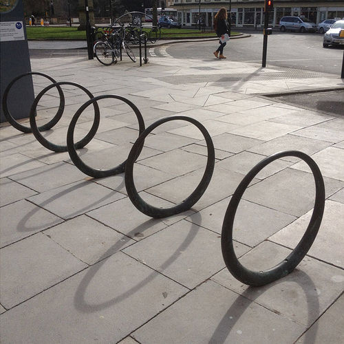 Bodenstehender Fahrradständer - CITY OF BATH - Factory Street Furniture - für öffentliche Bereiche / Metall / für professionellen Einsatz