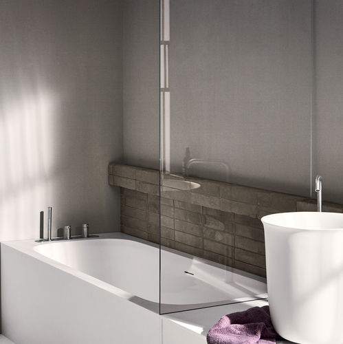 Freistehende Badewanne - R1 - Rexa Design - in Wandnähe / für Wohnungen / aus Korakril™