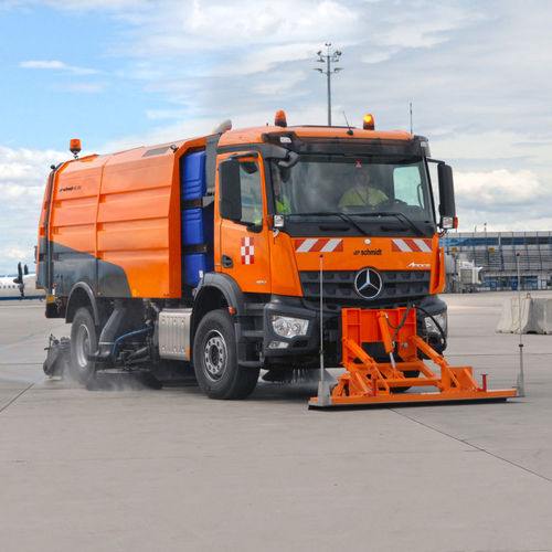 LKW-montierter Kehrsauger - PMB 2400 - Aebi Schmidt - Straßen / hydraulisch