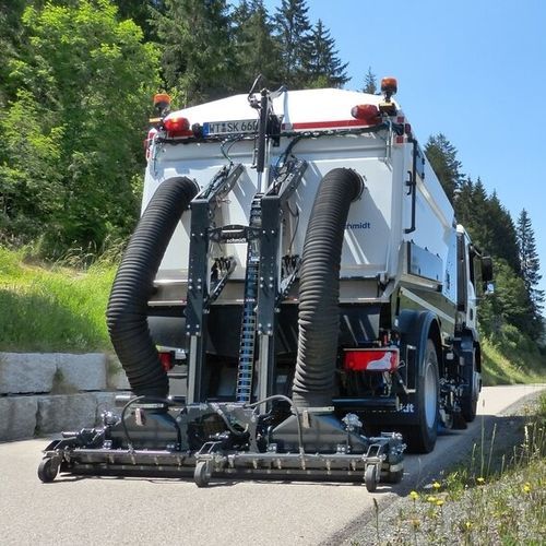 LKW-montierter Kehrsauger - AS 660 - Aebi Schmidt - Absaugung / Straßen / Staub