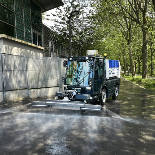 Strassen-Waschmaschine - eCityJet 3030 - Aebi Schmidt