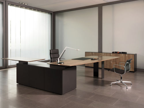 Chefschreibtisch - NEXT - Mobimex - modern / Massivholz / für Eckeinbau