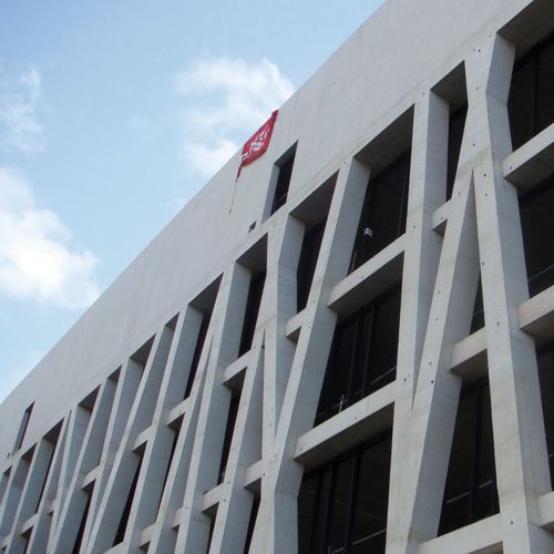 Struktur-Beton - AGILIA® ARCHITECTURAL - Lafarge concrete - Sicherheit / selbstverdichtend / hoch