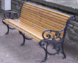 Klassische öffentliche Sitzbank - SIRECO - ECOMP Ltd - Holz / Metall / mit Rückenlehne