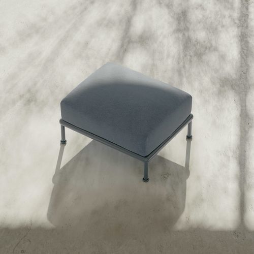Moderne Ottomane - ALIZE - KETTAL - Textil / extrudiertes Aluminium / quadratisch