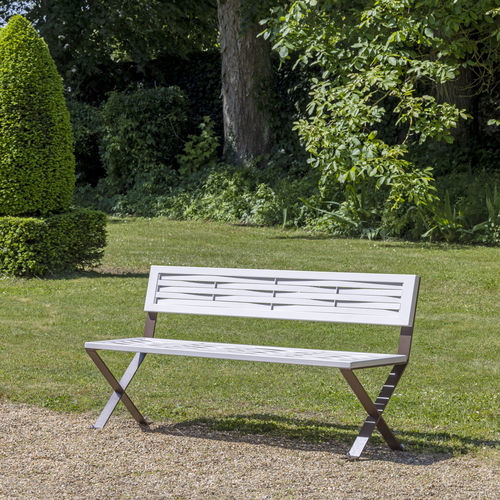 Moderne Gartenbank - TRECCIA - Concept Urbain - galvanisiertem Stahl / aus lackiertem Stahl / mit Rückenlehne