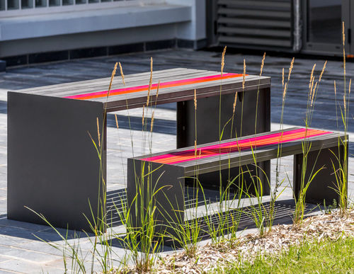 Moderne Tischgarnitur - SOHA - Concept Urbain - Stahlblech / Garten / für Straße