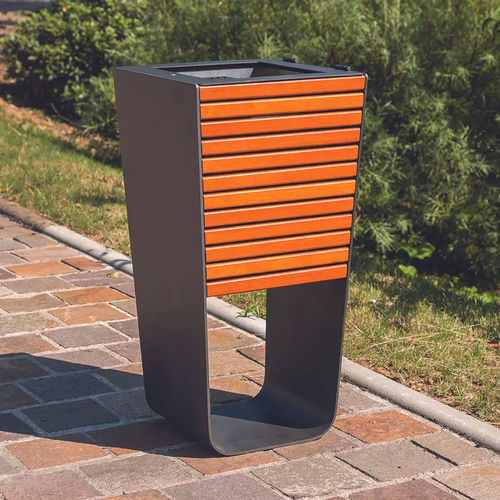 Park-Abfallbehälter - KARMA - Concept Urbain - Stahlblech / Tropenholz / mit integriertem Aschenbecher