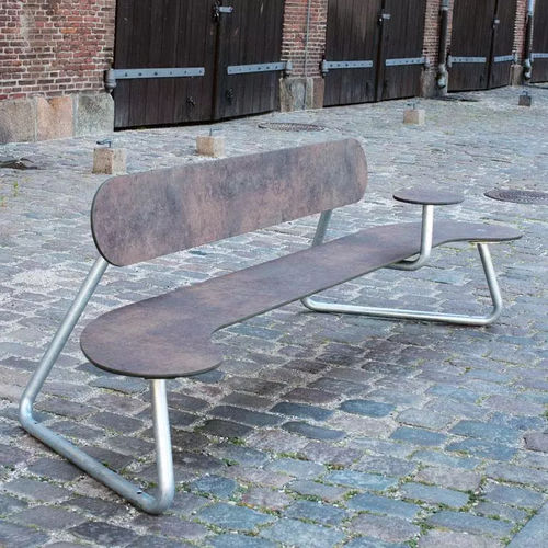 Moderne Bank für den öffentlichen Raum - ALTA - Concept Urbain - galvanisiertem Stahl / HPL / mit Rückenlehne