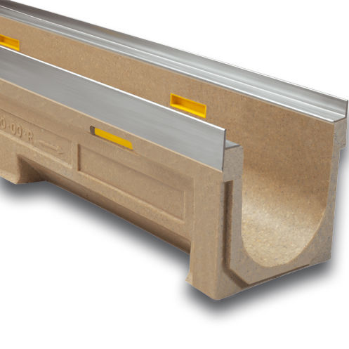 Gitter-Abflussrinne - U200K - ULMA - ARCHITECTURAL SOLUTIONS - Schlitz / mit Neigung / Polymerbeton