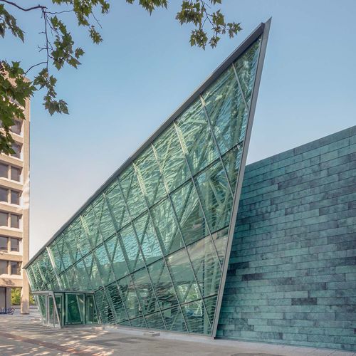 Paneel-Vorhangfassade - SUNY NEW PALTZ - A. Zahner - Glas / aus Metall und Glas / transparent