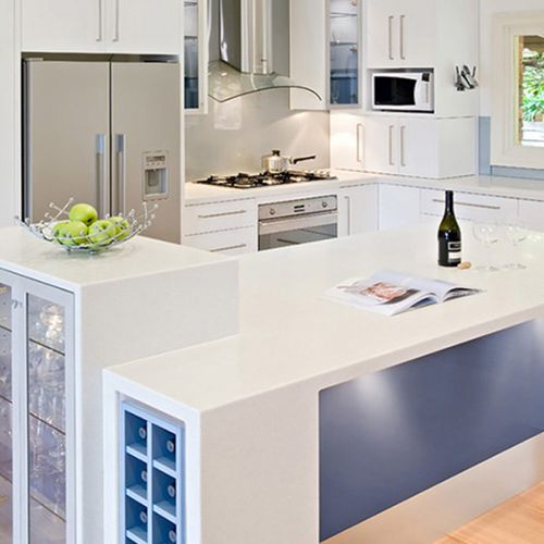 Mineralwerkstoff-Arbeitsplatte - PEBBLE ICE PI811 - Staron Solid Surfaces - für Küche / für Badezimmer / weiß