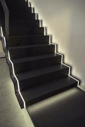 Gerade Treppe - SYNKRO - Valchromat - Holzstufen / modern / originelles Design