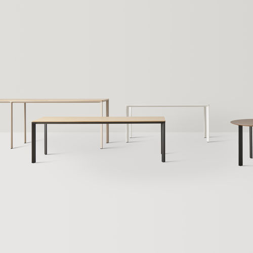 Moderner Tisch - LAMINAR - INCLASS - Eiche / Nussbaum / lackiertes MDF