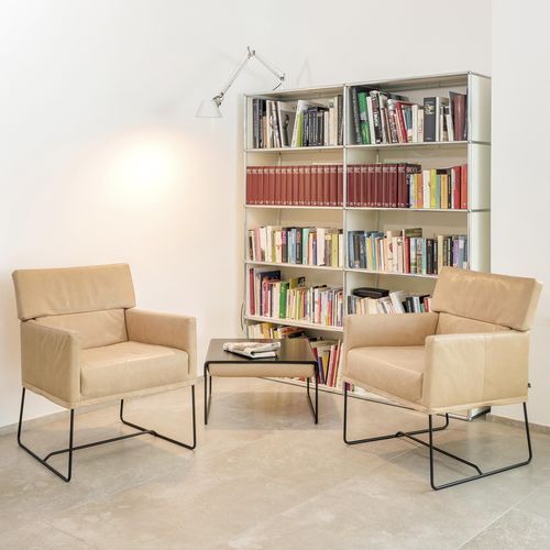 Moderner Beistelltisch - ADHOC - KFF - Metall / Leder / quadratisch