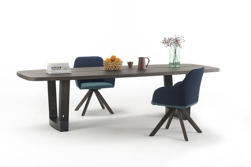 Moderner Tisch - BASE - Arco - Holz / oval / rund