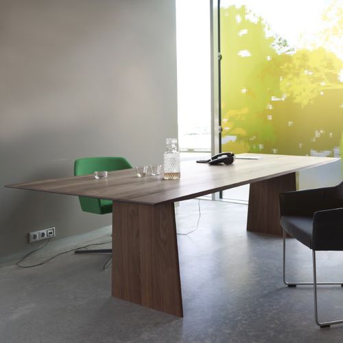Moderner Tisch - LANCE - Arco - Massivholz / rechteckig