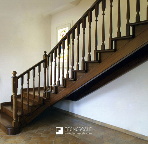 Viertelgewendelte Treppe - 900 NOVECENTO STILE - TECNOSCALE - Holzstufen / mit Holzstruktur / für Privatgebrauch