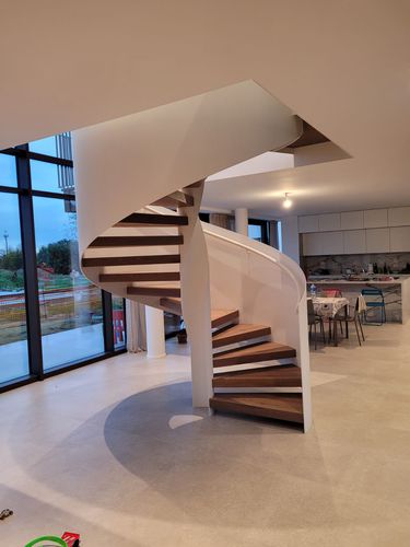 Wendeltreppe - ELICA - TECNOSCALE - mit Stufen aus Eiche / mit Stufen aus Buche / Metallstufen