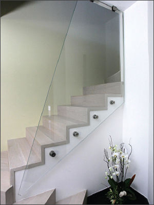Glasgeländer - TECNOSCALE - mit Stangen / für den Innenraum / für Treppen