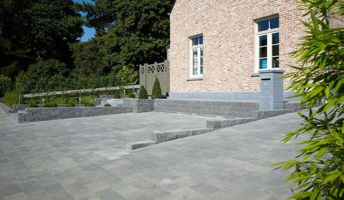Betonpflasterstein - CASSAIA NUANCE - Stone & Style - Fußgänger