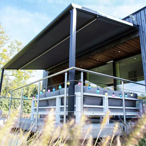 Einziehbare Pergola - B128 - Brustor - angebaut / Aluminium / mit Stoffüberdachung