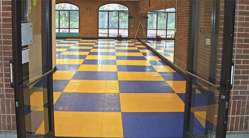 Flexible Fliese / Vinyl - TEMPOTILE - Signature Systems Group, LLC - für den Innenraum / bodenstehend / rutschfest