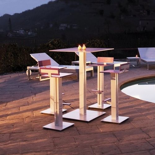 Moderner Stehtisch - ZERODIECI EVO - TAO DESIGN - lackiertes Metall / Gestell aus Metall / quadratisch