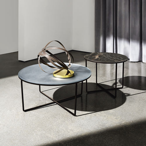 Moderner Couchtisch - PIKTOR  - Sovet Italia - lackiertes Glas / Milchglas / Keramik
